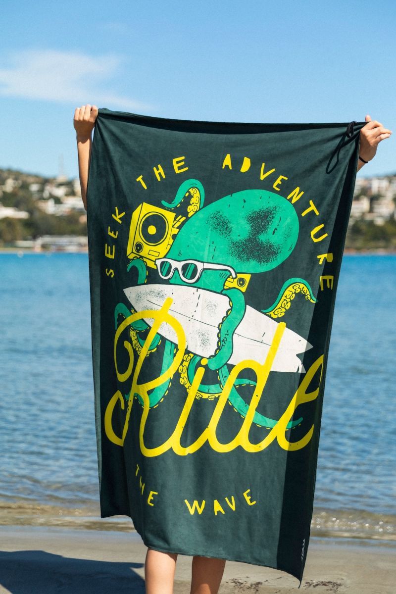 One Zipper Beach Towel - Ride