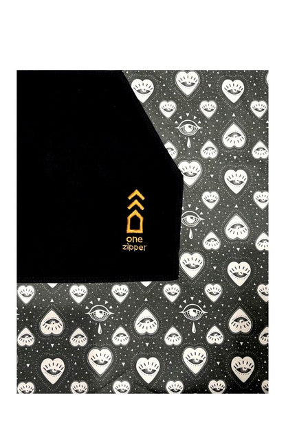 Unisex Onezipper Black Heart · Adults Poncho