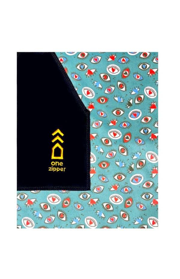 Unisex Onezipper Sweet Eyes • Adults Poncho